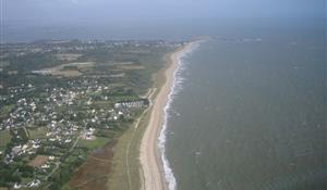 Plages et sports nautiques au camping 3 étoiles Le cadran Solaire à Sarzeau, camping bord de mer Presqu'île de Rhuys, Vannes, Golfe de Morbihan en Bretagne Sud