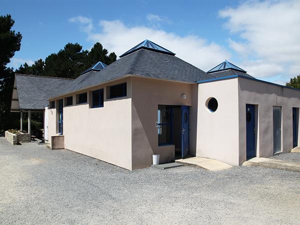 Emplacements nus tente, caravane, camping-car au camping 3 étoiles Le Cadran Solaire à Sarzeau, camping bord de mer Presqu'île de Rhuys, Vannes, Golfe de Morbihan en Bretagne Sud